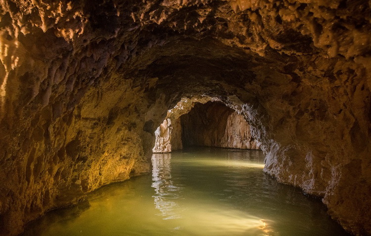 The cave at Ainsworth Hot Springs.