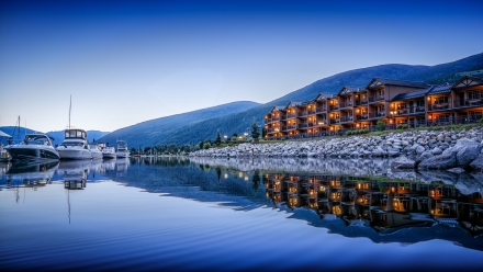 Prestige Lakside Resort situated on Kootenay Lake in Nelson, BC