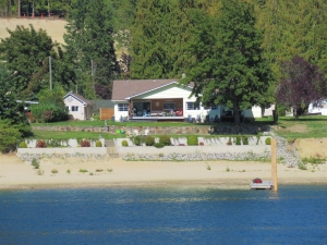 Bearfoot Beach House from the shore