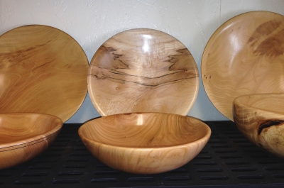 Wooden bowls created by Gary McCandlish, artisinal bowl turner in Balfour BC