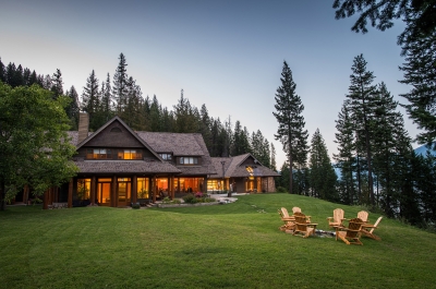 The lodge at the Mountain Trek Fitness Retreat near Nelson BC