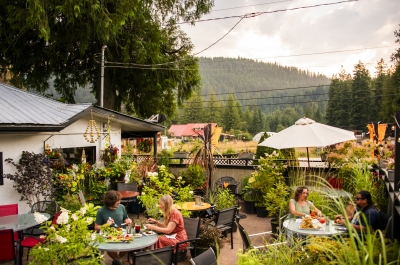 The best places to eat in Nelson BC and area.