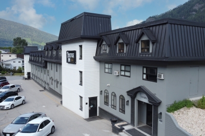 The Prestige Inn building in Nelson BC.