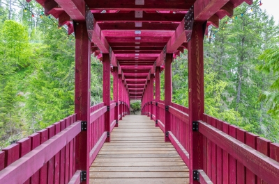 One of the large red bridge along the Kaslo River Trail