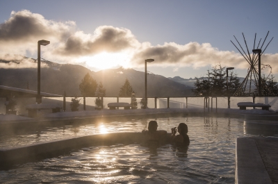 People relaxing in Ainsworth Hot Springs Resort