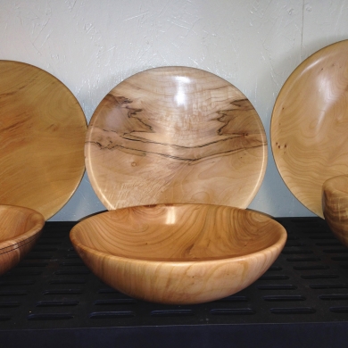 Wooden bowls created by Gary McCandlish, artisinal bowl turner in Balfour BC