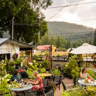 The best places to eat in Nelson BC and area.
