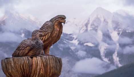 Kaslo Protectors, a wood carving of two Ospreys