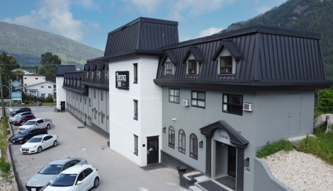 The Prestige Inn building in Nelson BC.